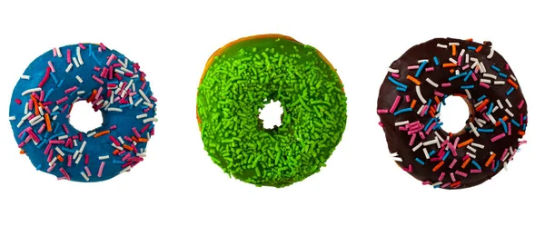 三个不同颜色的甜甜圈 在白色背景上隔离 — 图库照片