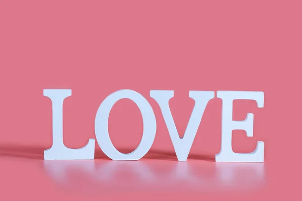 Palabra Amor Sobre Fondo Rosa Tarjeta San Valentín —  Fotos de Stock