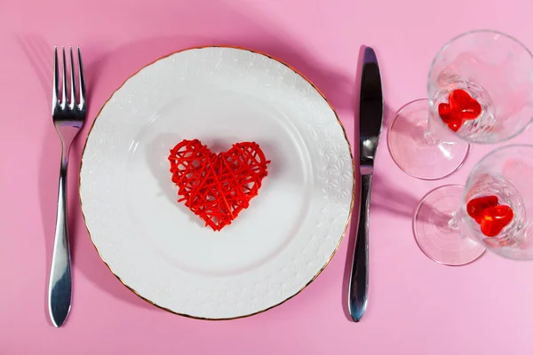 Alla Hjärtans Dag Romantisk Middag Med Röda Hjärtan Rosa Bakgrund — Stockfoto