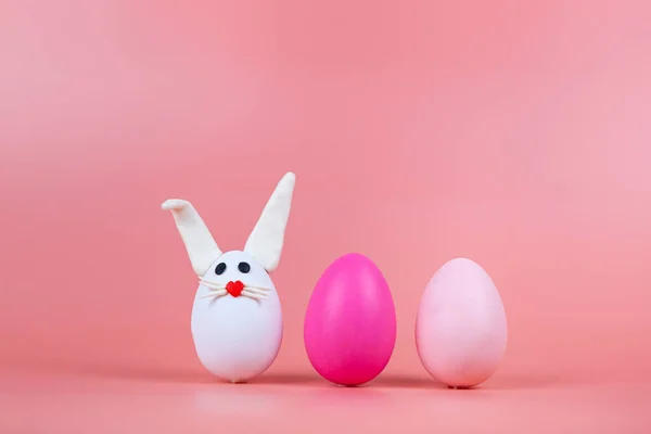 Huevos Pascua Forma Conejo Sobre Fondo Rosa Lugar Para Texto — Foto de Stock