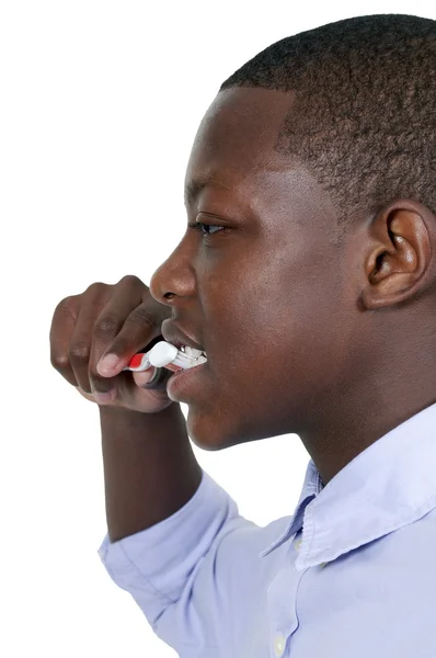 Dospívající chlapec, čištění zubů — Stock fotografie