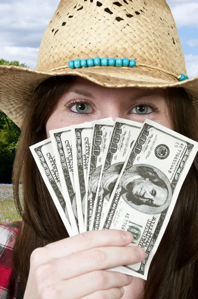 100 dolar Bono tutan kadın — Stok fotoğraf