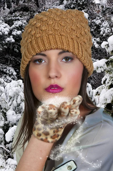吹きつける雪の女性 — ストック写真
