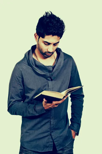 Man Reading a Book — Stock Photo, Image