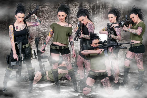Жінки з штурмовою гвинтівкою — стокове фото