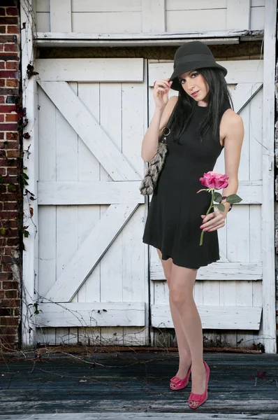 Woman Holding Rose — Stock Photo, Image