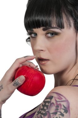 kırmızı lezzetli elma