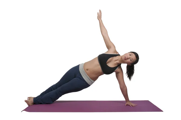 Donna asiatica che fa yoga — Foto Stock