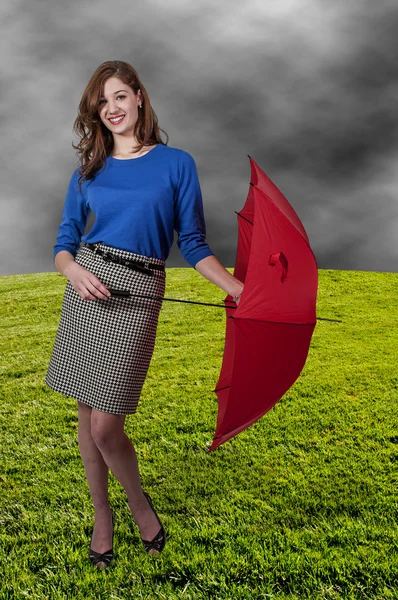 Frau mit Regenschirm — Stockfoto