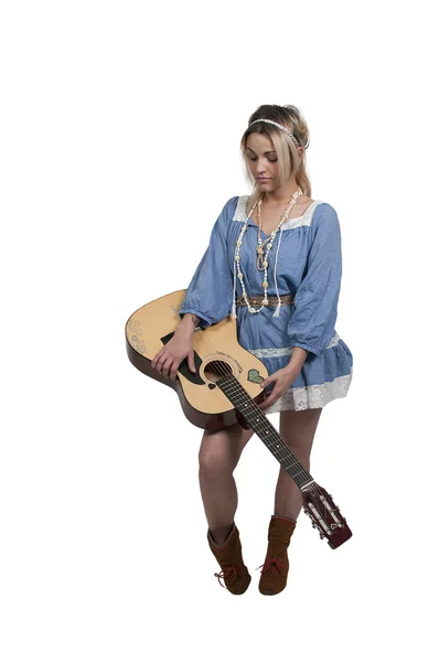 Frau mit Gitarre — Stockfoto