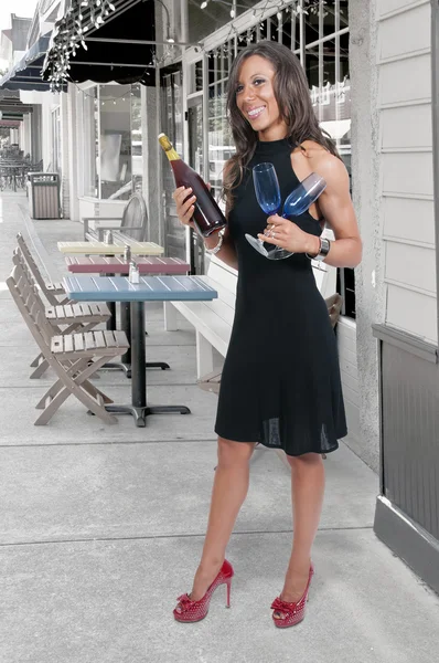 Femme avec du vin — Photo