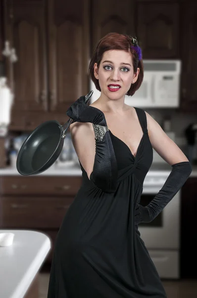 Woman Holding Frying Pan — Stock Photo, Image