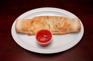 En çok stromboli olarak bilinen lezzetli İtalyan yemeği.