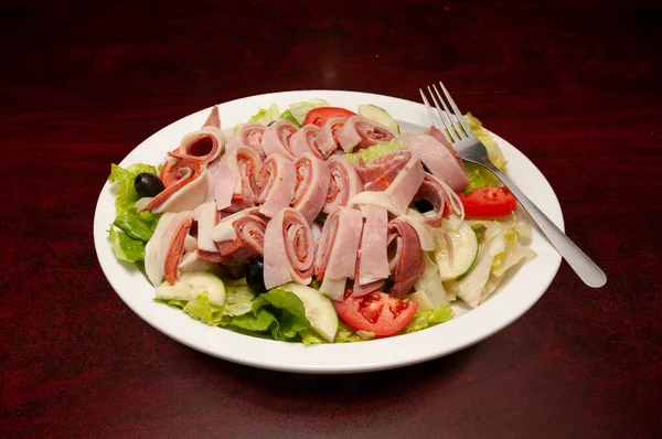 Heerlijke Italiaanse Keuken Bekend Als Antipasto Salade — Stockfoto