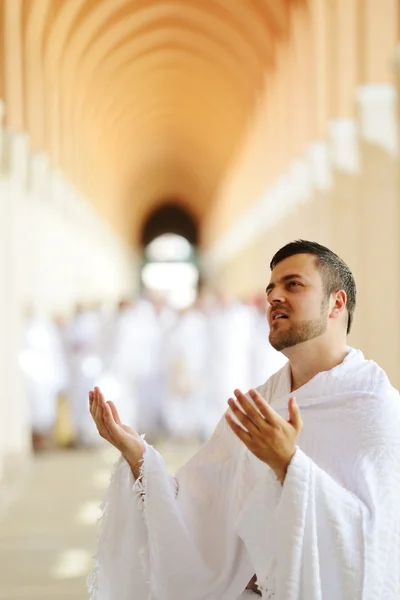 Muslim pilgrims at Miqat — Stock Photo, Image