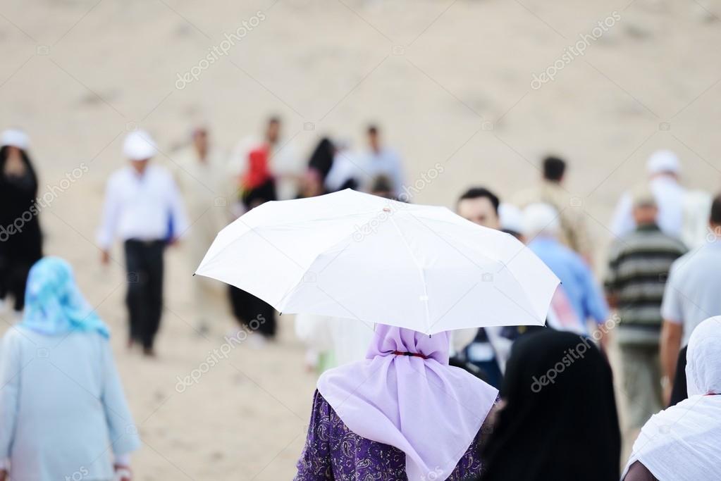 Pilgrims at jabal Arafat walking