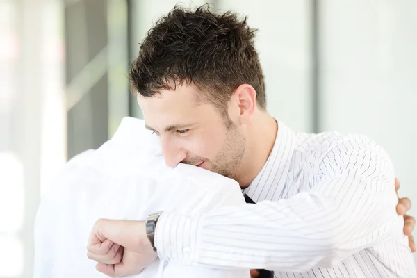 Succesvolle business hand schudden na veel — Stockfoto