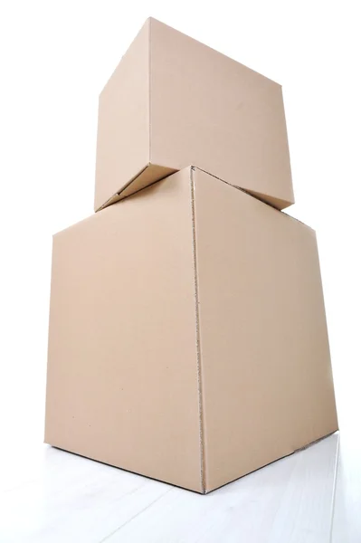 Papier box voor verpakking geïsoleerd — Stockfoto