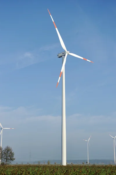 Wind turbines farm, electric propellers — Stock Photo, Image