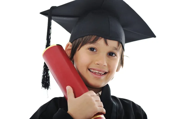 Examensbevis examen liten elev barn, framgångsrik grundskola — Stockfoto