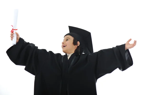 Diploma de graduación niño pequeño estudiante, la escuela primaria exitosa —  Fotos de Stock