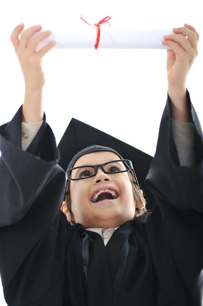 Diploma de graduación niño pequeño estudiante, la escuela primaria exitosa —  Fotos de Stock