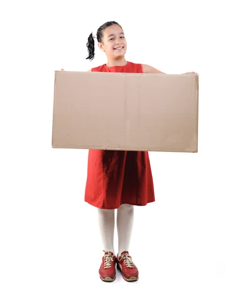 Niña sosteniendo una caja, aislada — Foto de Stock