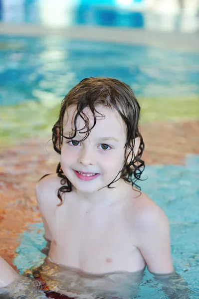 Su bella piscina, estate grande momento ! — Foto Stock