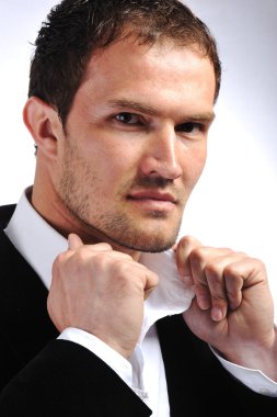 genç adam poz