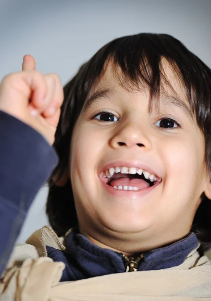 非常に肯定的なかわいい子供 — ストック写真