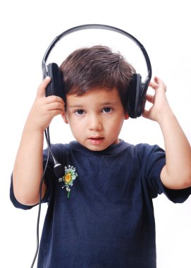 kulaklık ile şirin çocuk