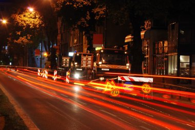 çalışma alanı, gece trafikte