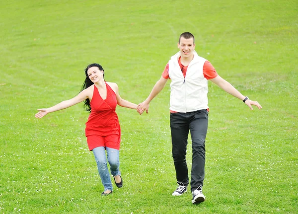 Les adolescents en plein air, belle scène — Photo