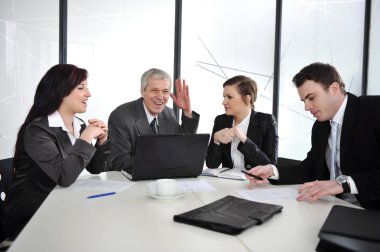 iş tartışma toplantı salonu