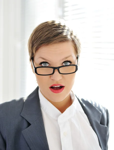 Mujer conmocionada — Foto de Stock