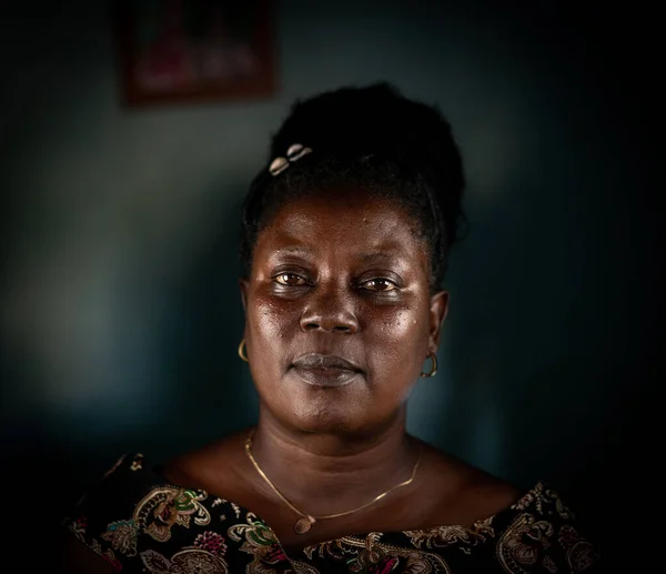 W podeszłym wieku Afryki czarny kobieta portret — Zdjęcie stockowe