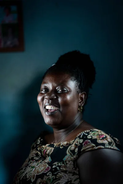 W podeszłym wieku Afryki czarny kobieta portret — Zdjęcie stockowe