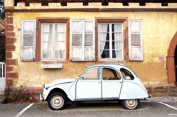 Oldtimer Ente εκλεκτής ποιότητας αυτοκίνητο — Φωτογραφία Αρχείου