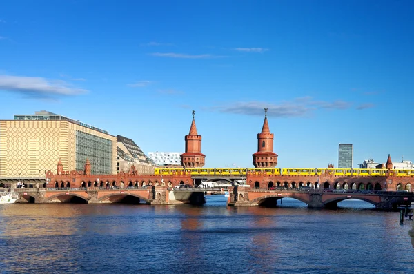 Oberbaumbruecke γέφυρα Βερολίνο — Φωτογραφία Αρχείου