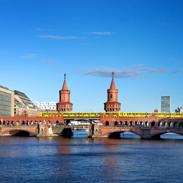 Berlino ponte Oberbaumbrücke — Foto Stock