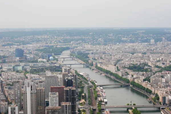 Vista da Torre Eiffel em Paris — Fotografia de Stock