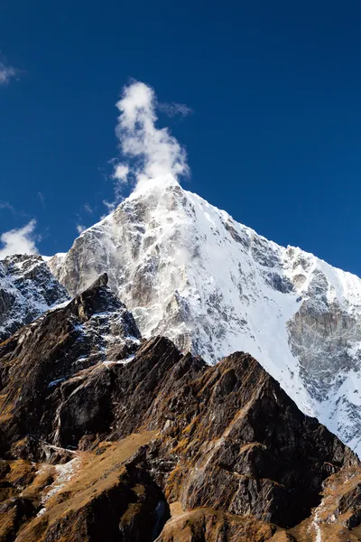 在尼泊尔的喜马拉雅山景观 — 图库照片