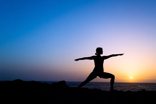 Woman training yoga — Stock Photo, Image