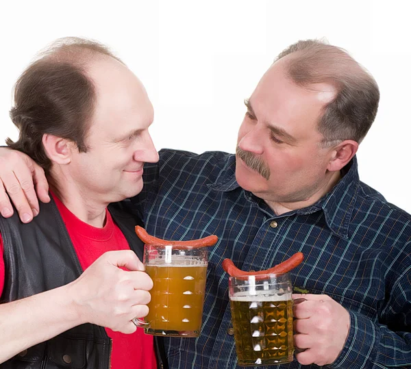 Mannen drinken bier — Stockfoto