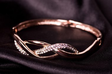 arka plan üzerinde güzel takı