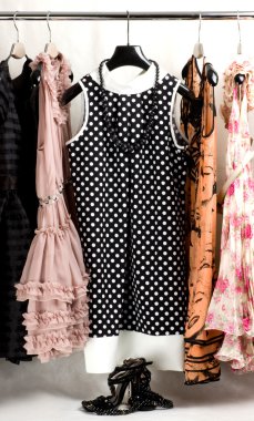 seksi moda giyim, Ayakkabı ve aksesuarları