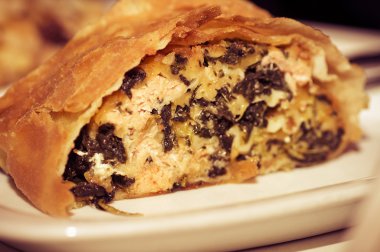 lezzetli dolgu ile lezzetli meyveli turta