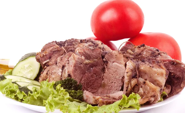 Leckeres kaltgekochtes Schweinefleisch mit Gemüse — Stockfoto