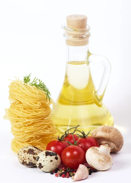 Spaghetti con pomodori e verdure — Foto Stock