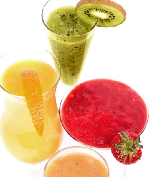 Färsk frukt juice cocktails med vitamin i ett glas — Stockfoto